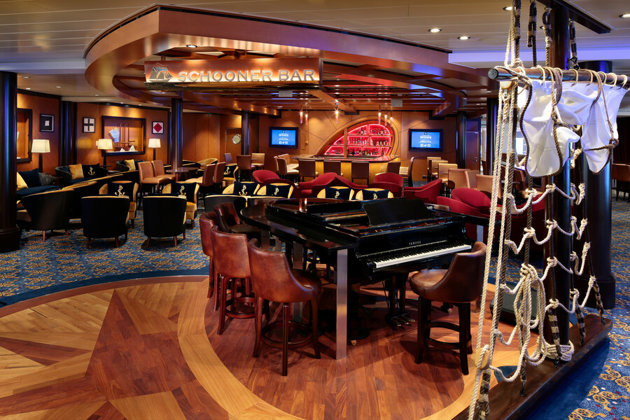 RCI AN Schooner Bar.jpg